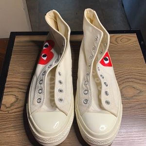 Size 9.5 converse all star men’s